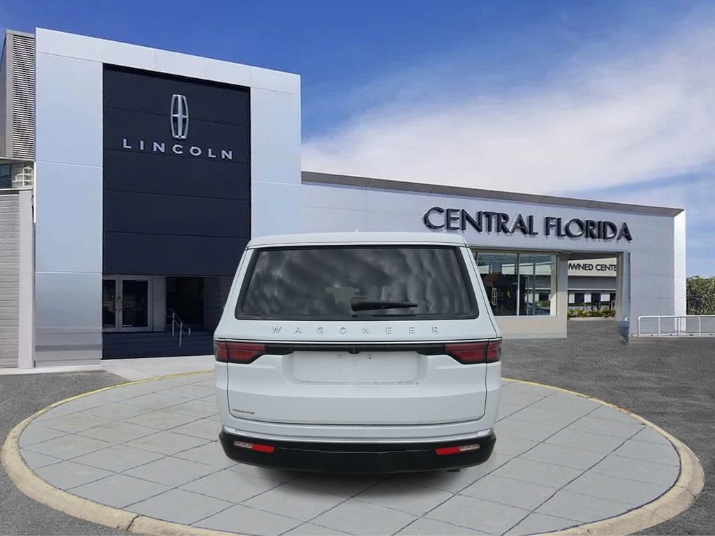Used 2023 Jeep Wagoneer 4WD w/ Premium Group I image 9