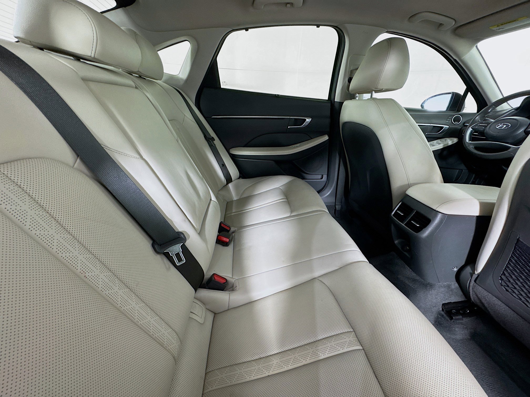 Used 2023 Hyundai Sonata Limited image 26