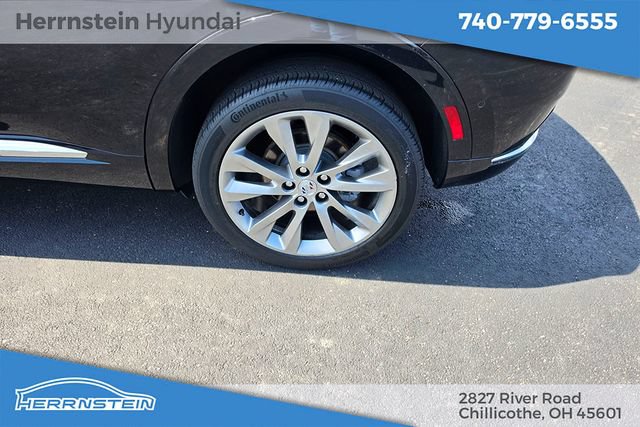 Used 2022 Buick Envision Avenir w/ Technology Package II AWD/4WD image 33