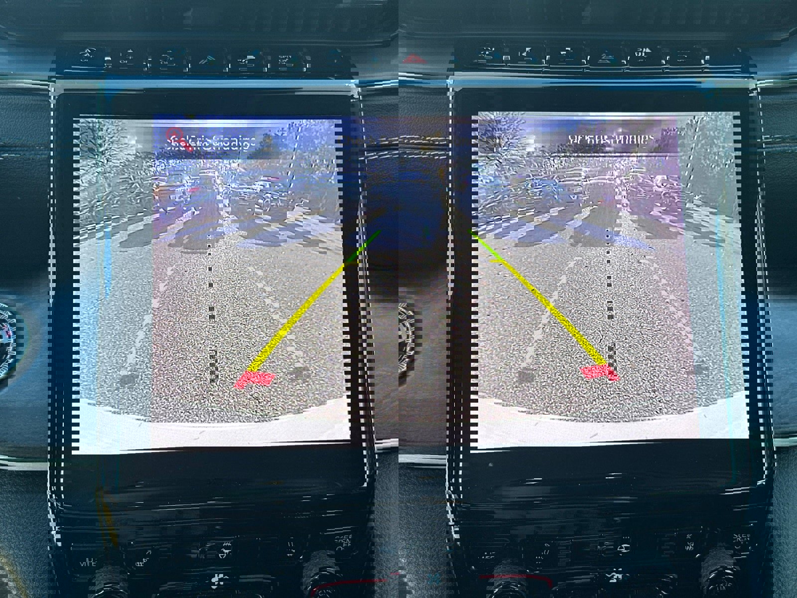 Used 2023 Jeep Grand Cherokee Limited image 34