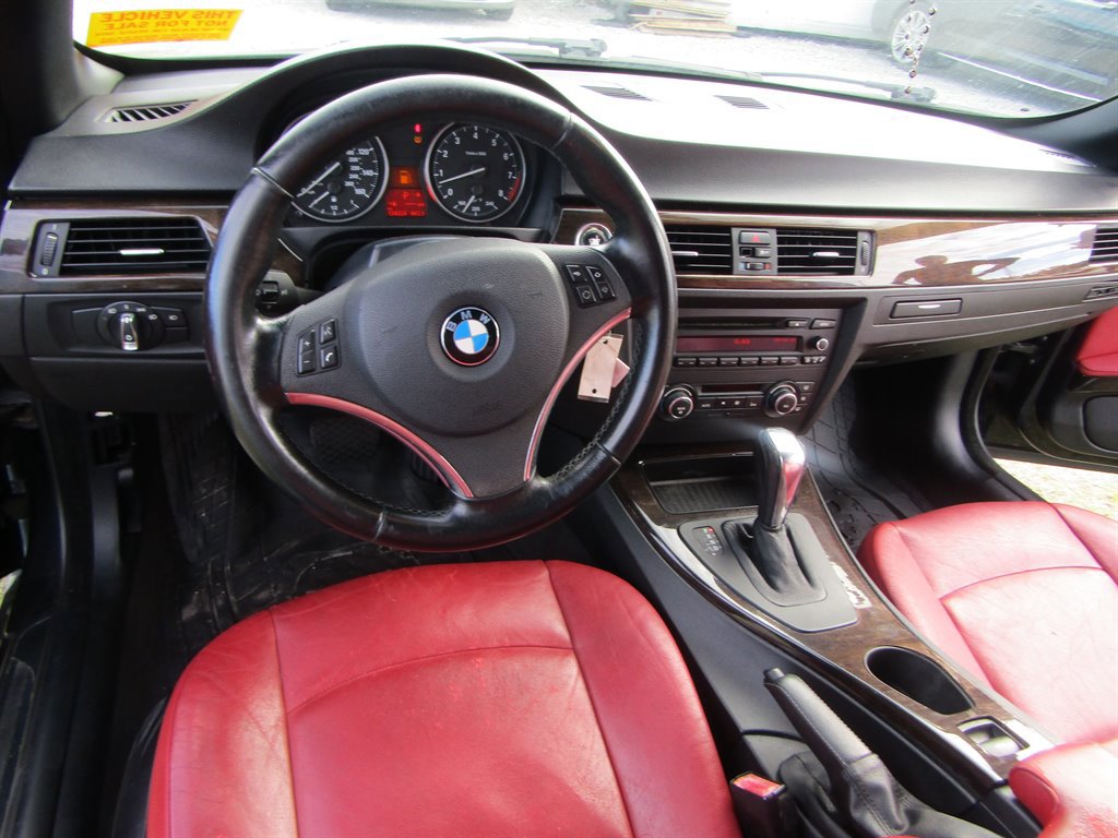 Used 2012 BMW 328i Convertible image 10