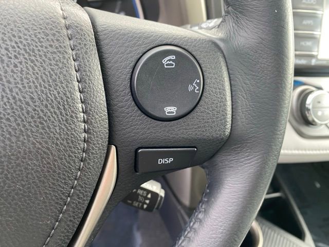 Used 2015 Toyota RAV4 Limited image 23