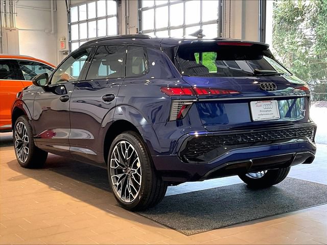 New 2026 Audi Q3 quattro 2.0T AWD/4WD image 3