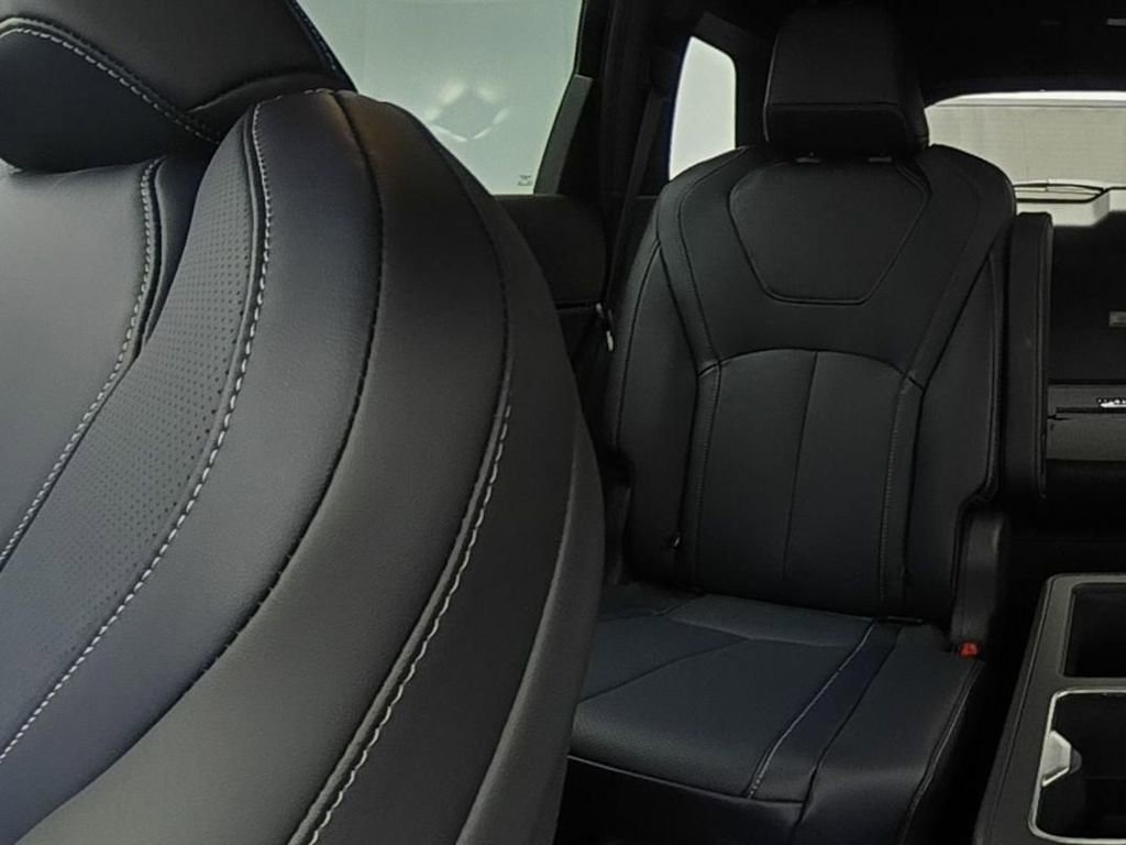 New 2026 INFINITI QX60 Sport w/ Dark Cargo Package image 25