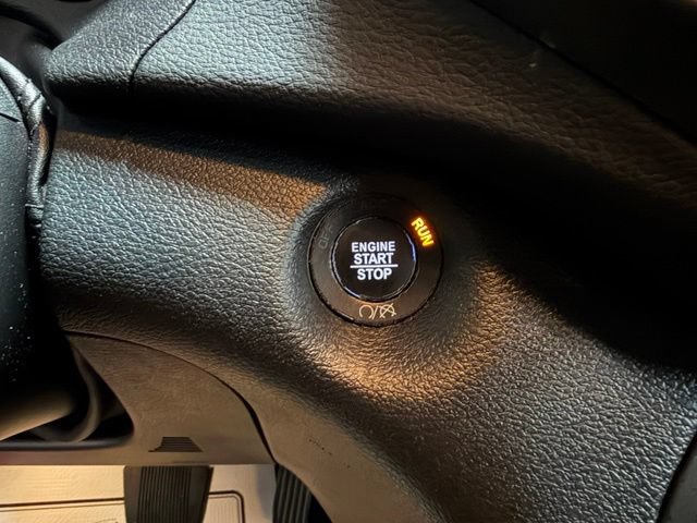Used 2021 Jeep Cherokee Latitude Plus FWD image 37