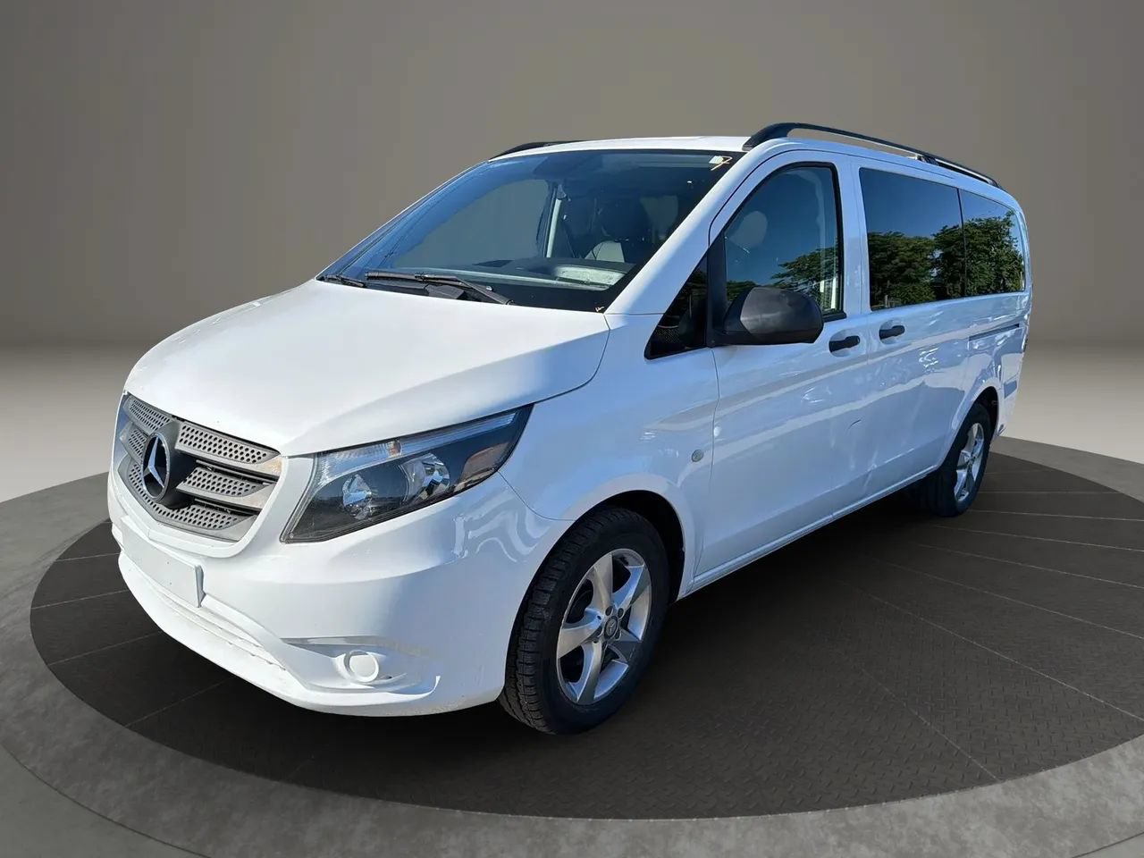 Used 2017 Mercedes-Benz Metris Passenger w/ Appearance Package