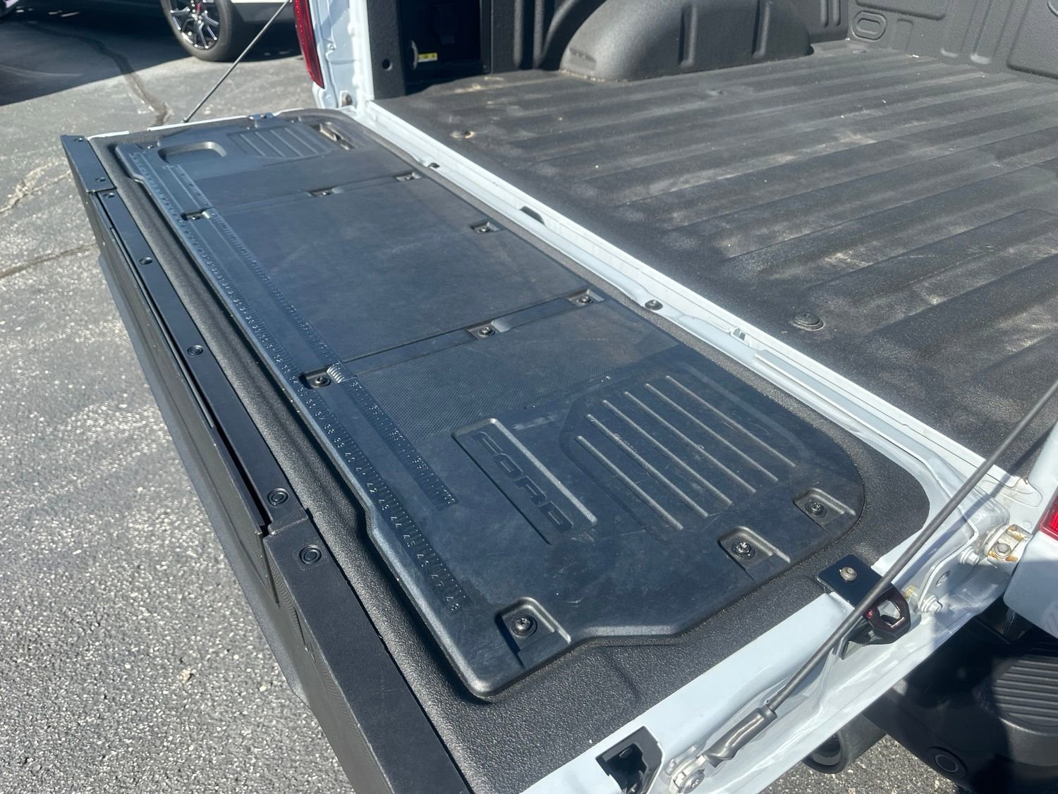 Used 2025 Ford F150 Raptor w/ Equipment Group 803A Raptor R AWD/4WD image 18