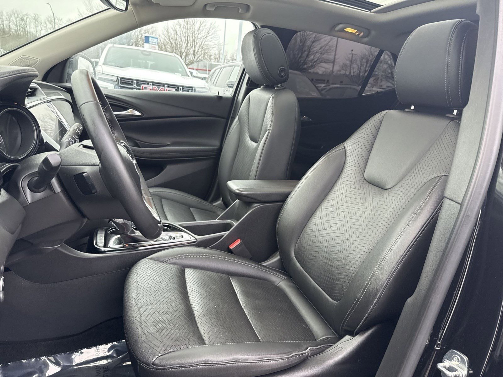 Used 2023 Buick Encore GX Essence w/ Experience Buick Package image 12