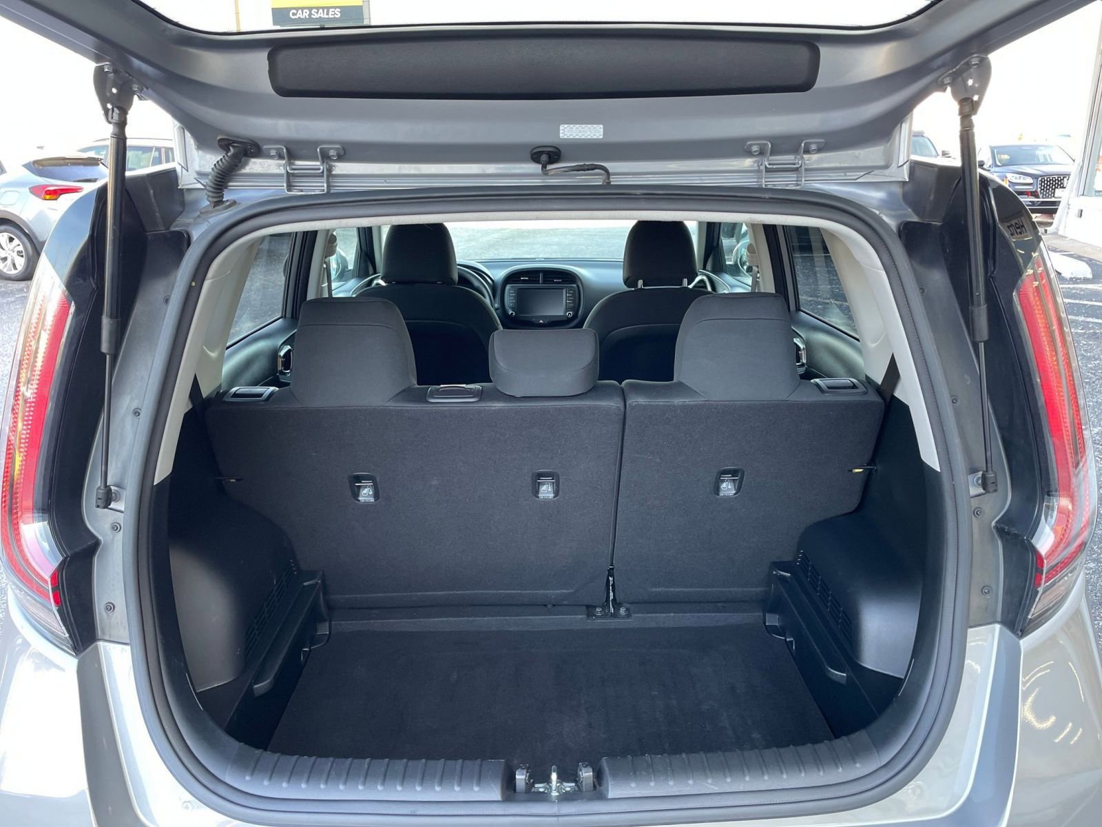 Used 2025 Kia Soul LX w/ LX Technology Package image 29