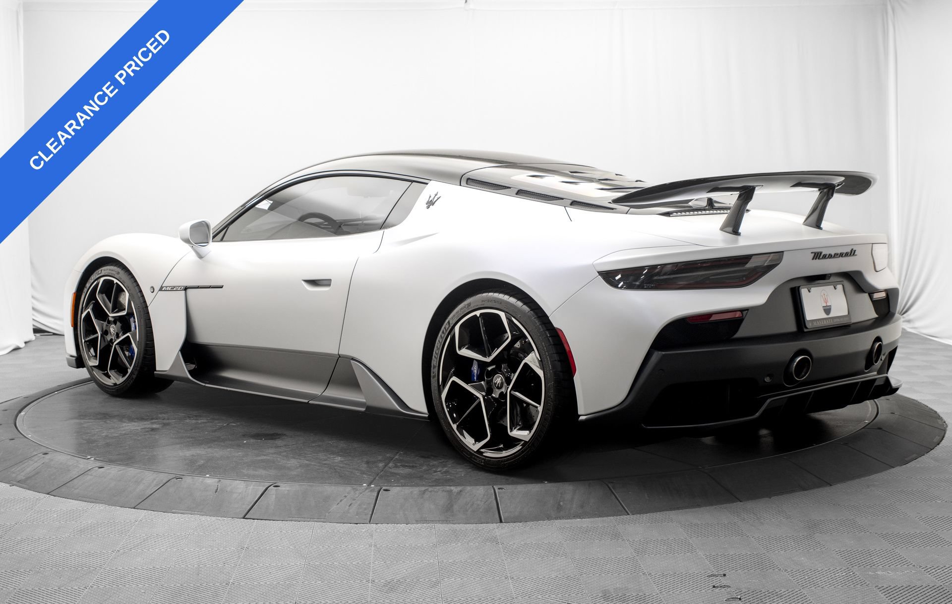 Used 2022 Maserati MC20 Coupe RWD image 5