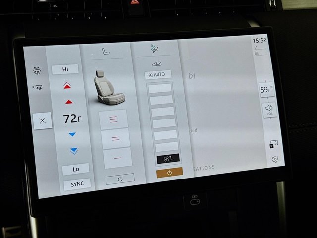 New 2026 Land Rover Discovery Sport Landmark image 18