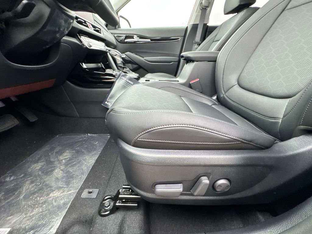 Used 2026 Kia Seltos SX w/ SX Sunroof Package image 12