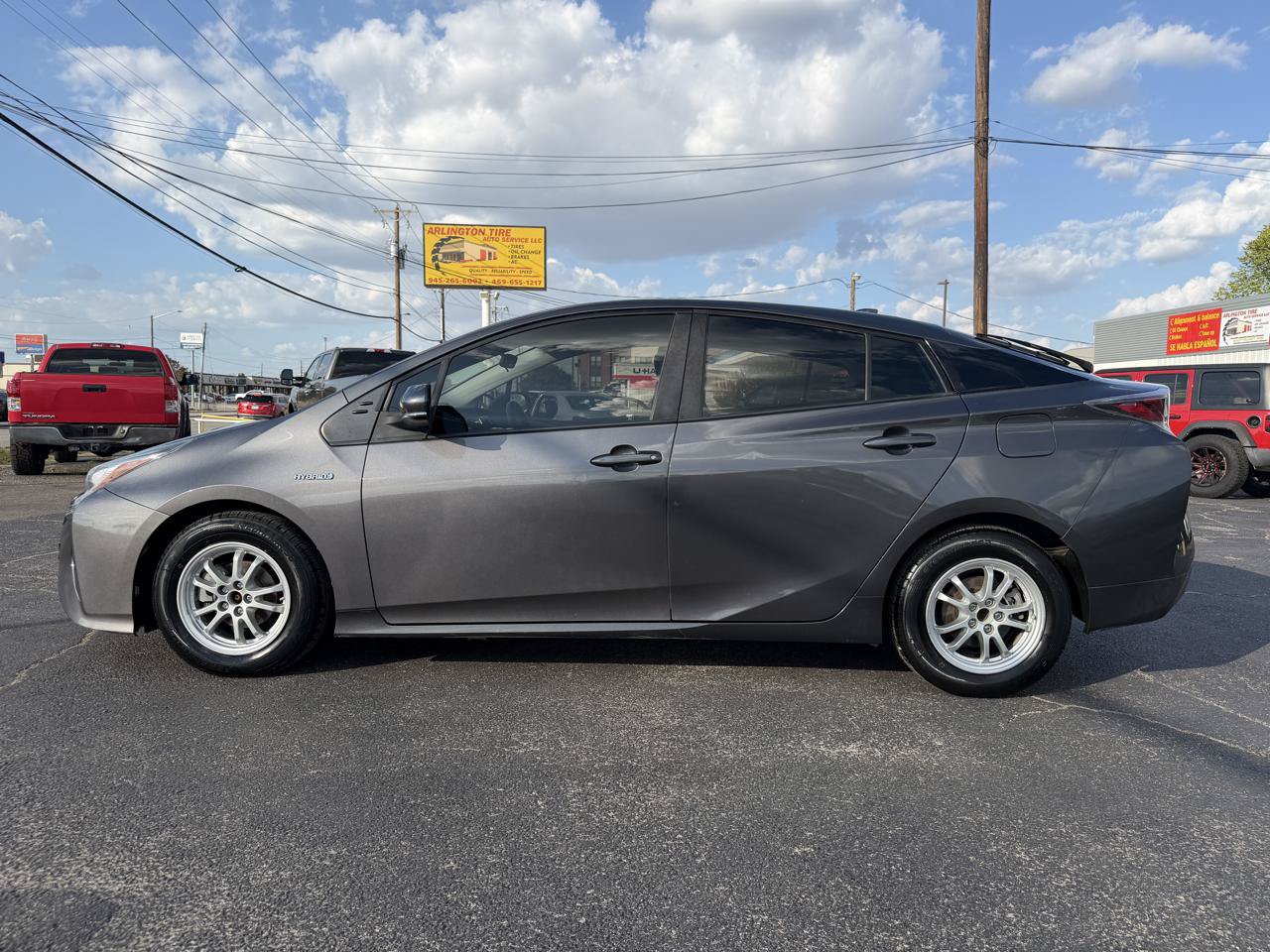 Used 2017 Toyota Prius Two FWD image 8