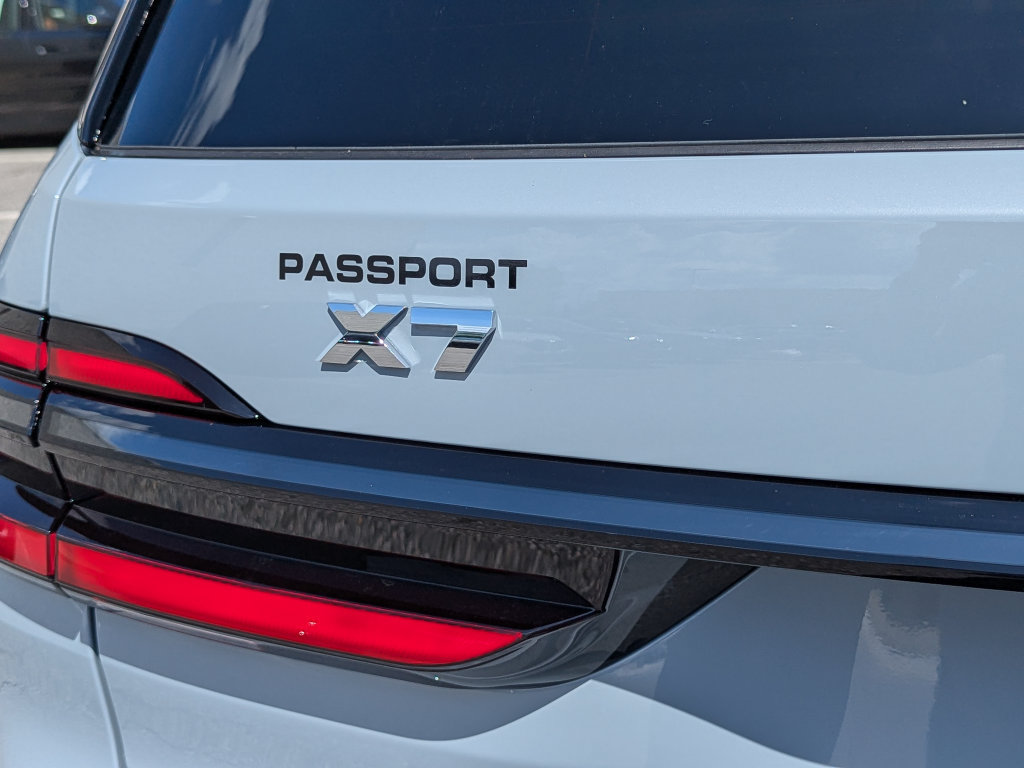New 2027 BMW X7 M60i AWD/4WD image 6