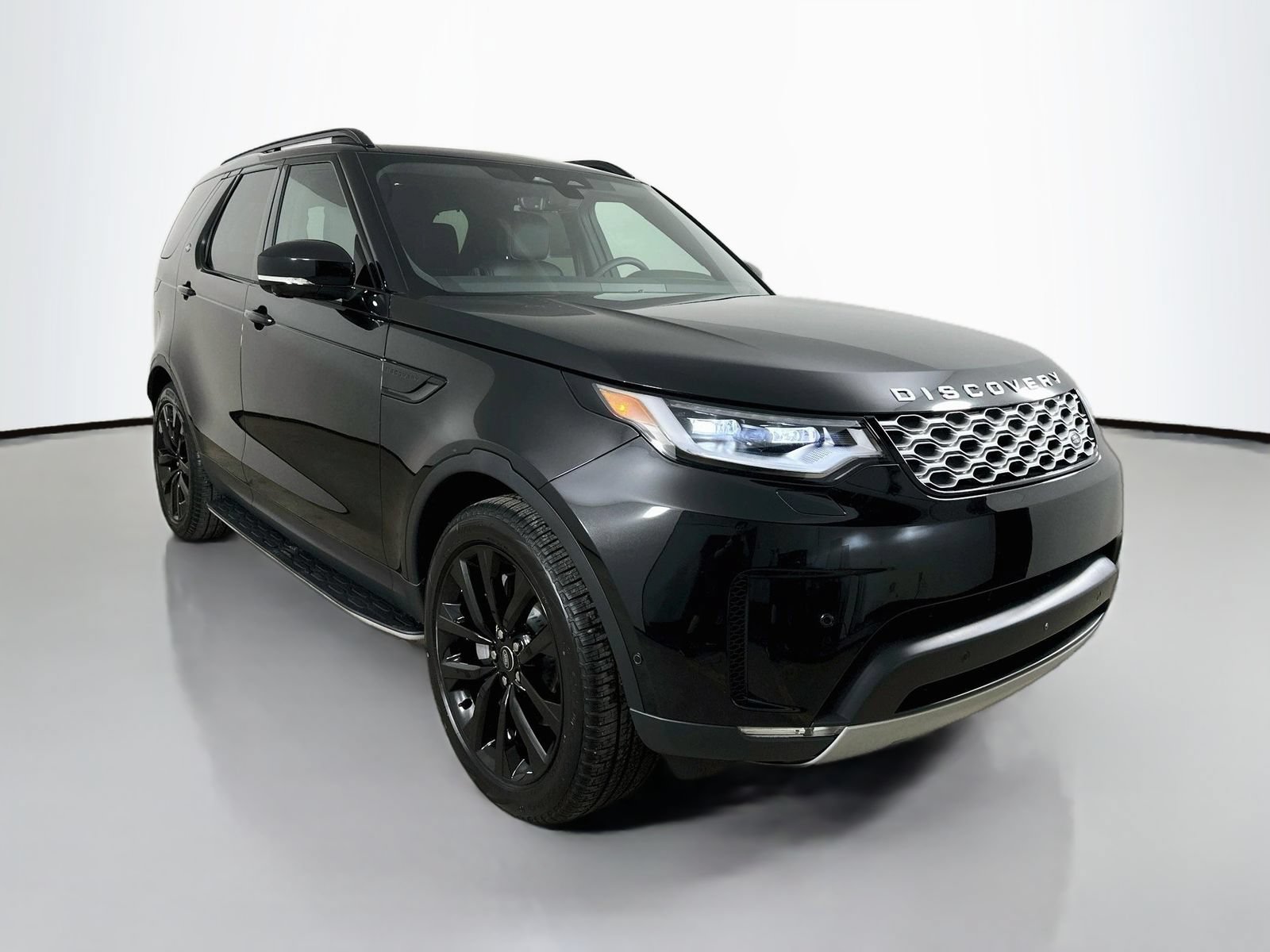 New 2026 Land Rover Discovery S AWD/4WD image 3