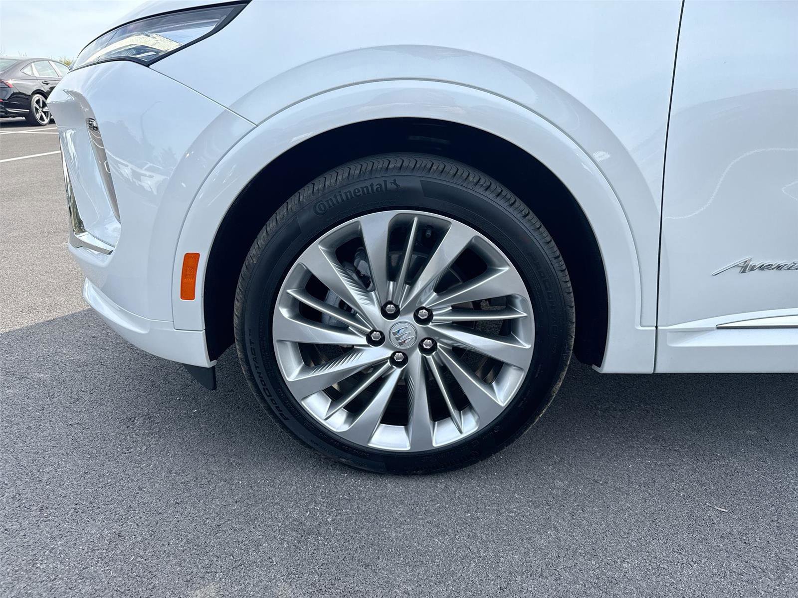 Used 2024 Buick Envision Avenir image 10