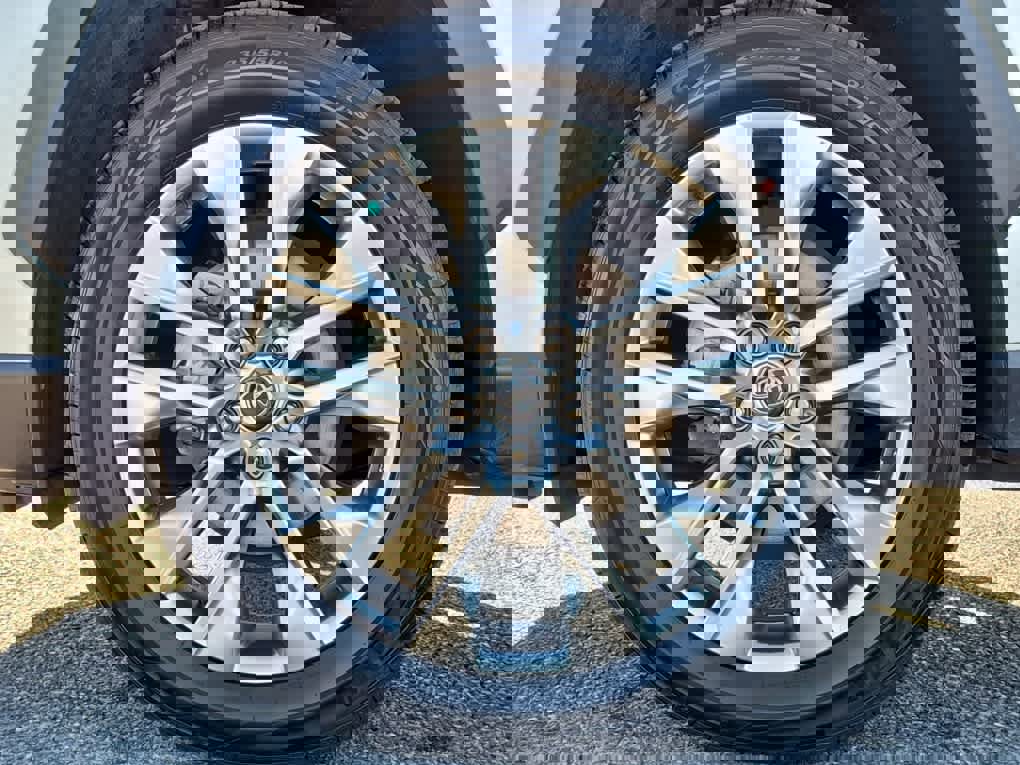 Used 2021 Toyota RAV4 Limited image 6