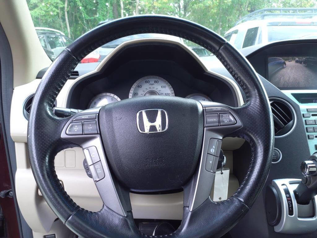 Used 2010 Honda Pilot Touring image 18
