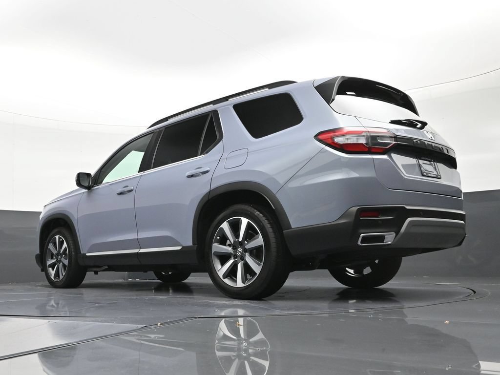 Used 2025 Honda Pilot Touring image 22