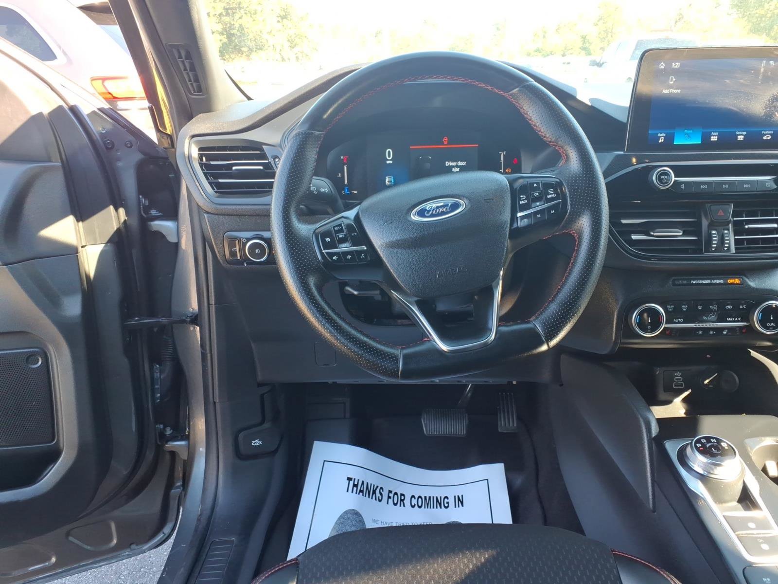 Used 2025 Ford Escape ST-Line Select AWD/4WD image 15