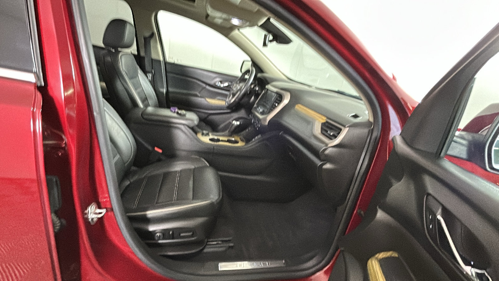 Used 2017 GMC Acadia Denali w/ Technology Package AWD/4WD image 36