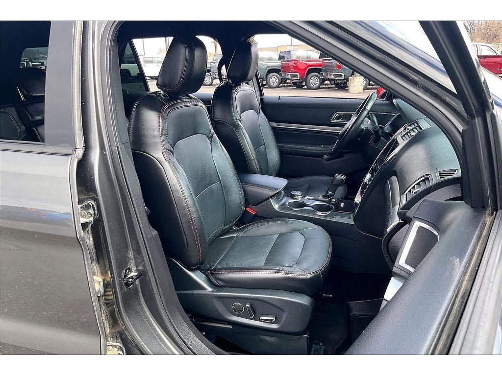 Used 2018 Ford Explorer Sport AWD/4WD image 8