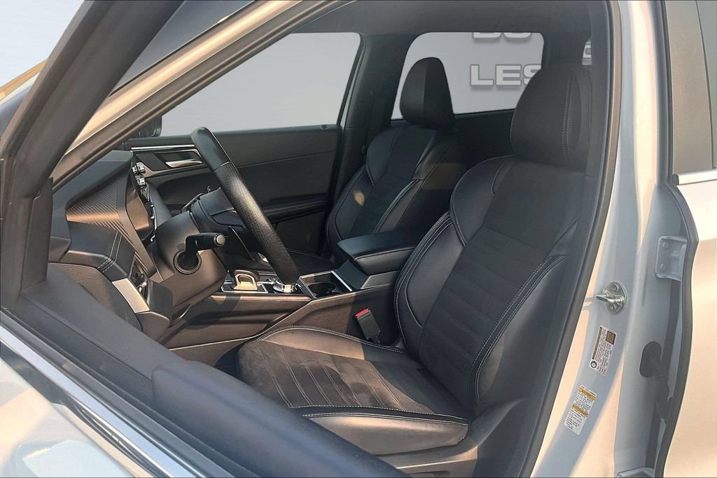 Used 2024 Mitsubishi Outlander SE AWD/4WD image 24