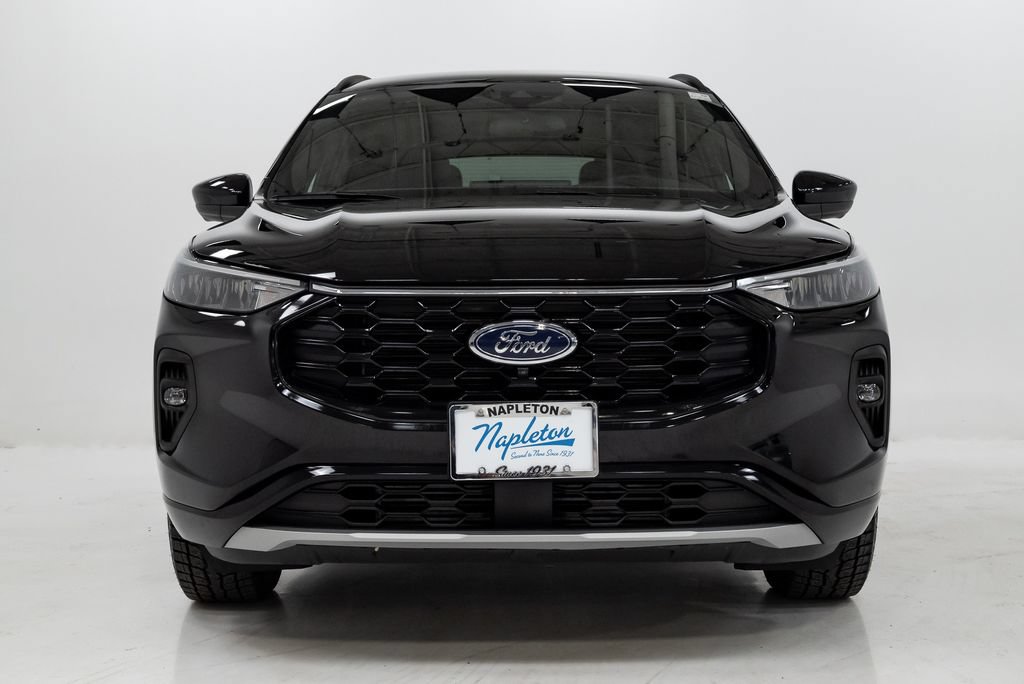 Used 2023 Ford Escape ST-Line Select w/ Tech Pack #2 AWD/4WD image 4