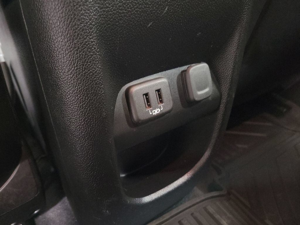 Used 2021 Chevrolet Colorado Z71 RWD image 32