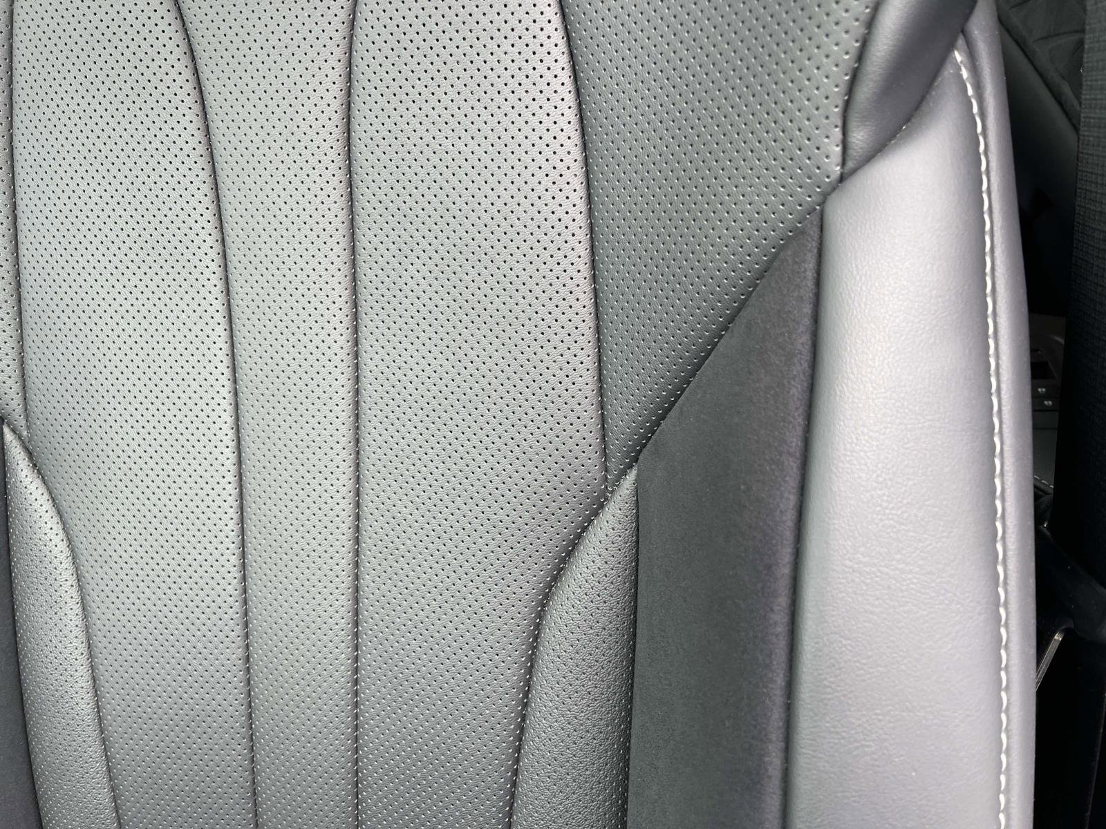 Used 2025 Lexus RX 500h F Sport w/ Convenience Package image 19