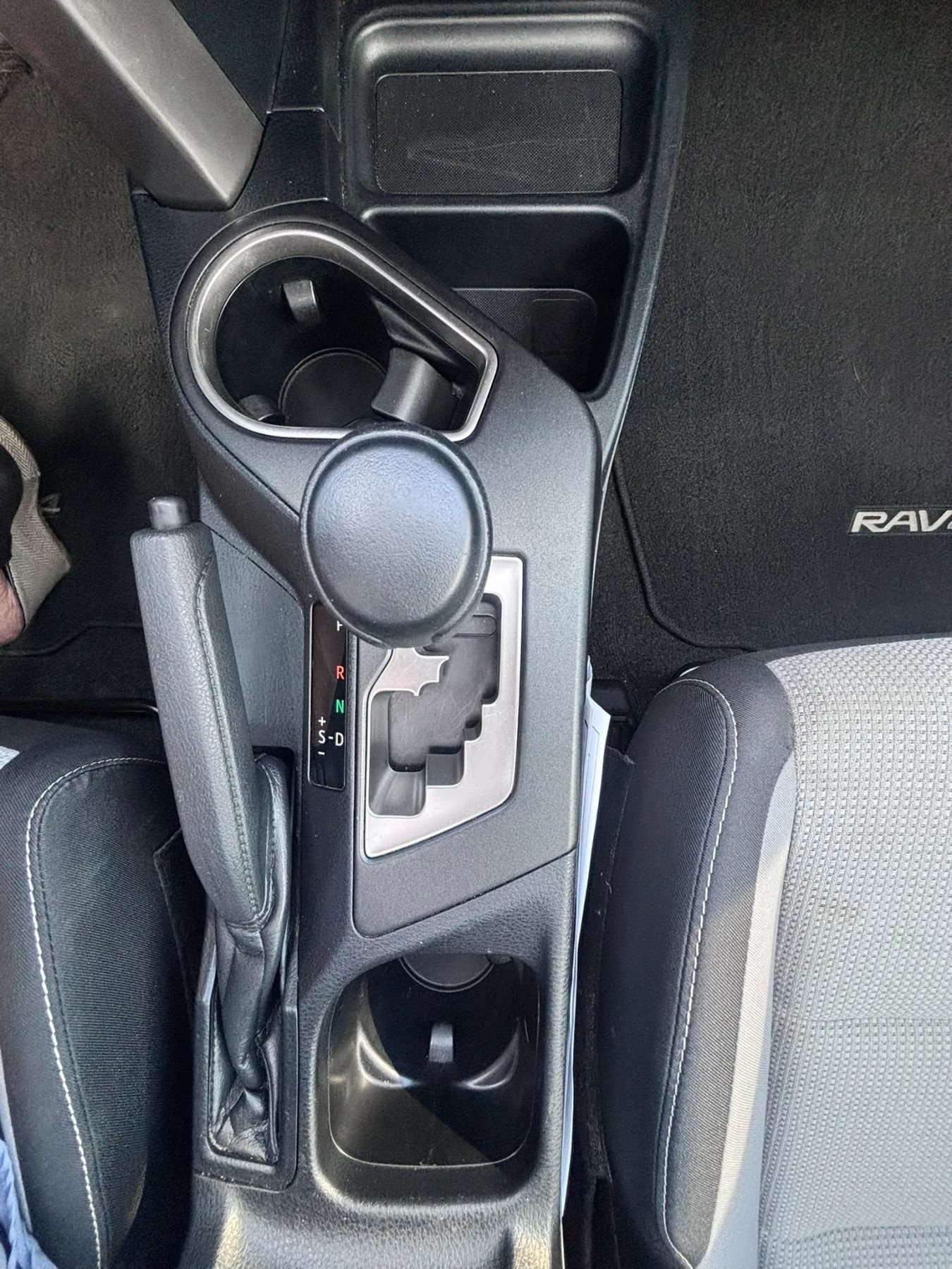 Used 2017 Toyota RAV4 XLE w/ Carpet Mat Package AWD/4WD image 16