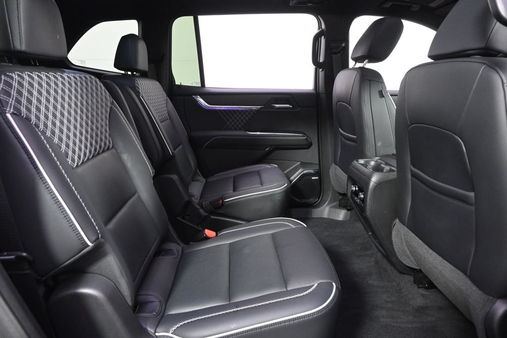 Used 2024 GMC Acadia Denali w/ LPO, Floor Liner Package AWD/4WD image 18