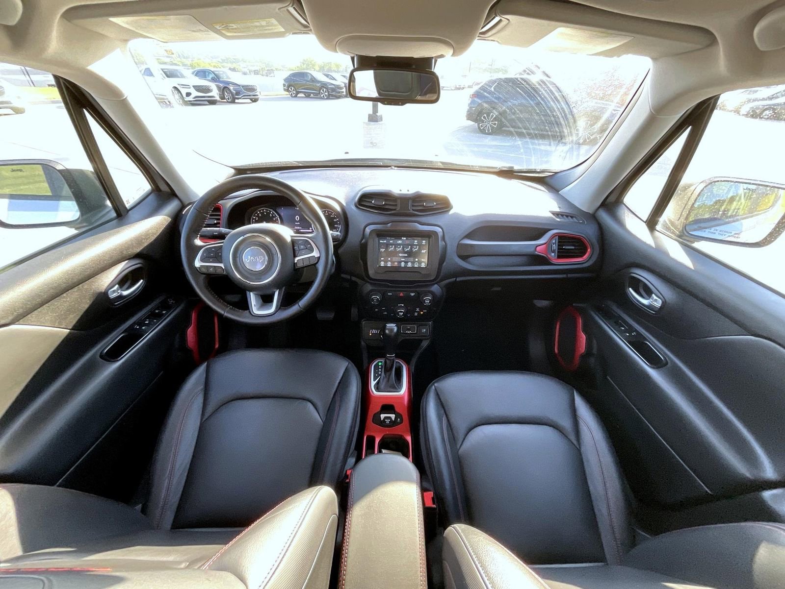 Used 2018 Jeep Renegade Trailhawk AWD/4WD image 14
