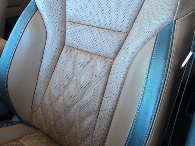 Used 2025 Nissan Rogue Platinum w/ Platinum Premium Package image 18