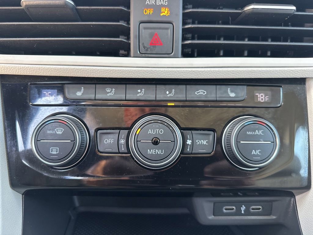 Used 2023 Volkswagen Jetta SE FWD image 21