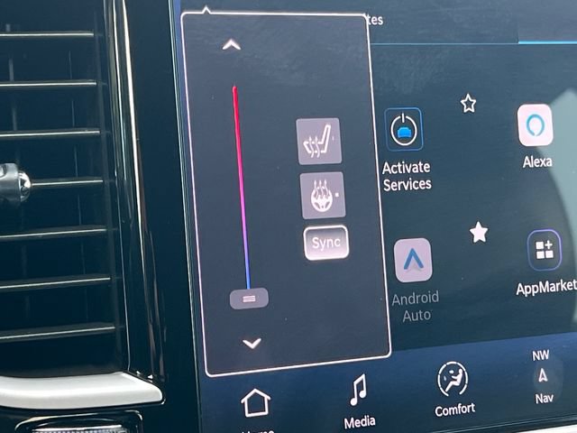 Used 2025 Chrysler Pacifica Select w/ Uconnect Theater Family Group AWD/4WD image 28