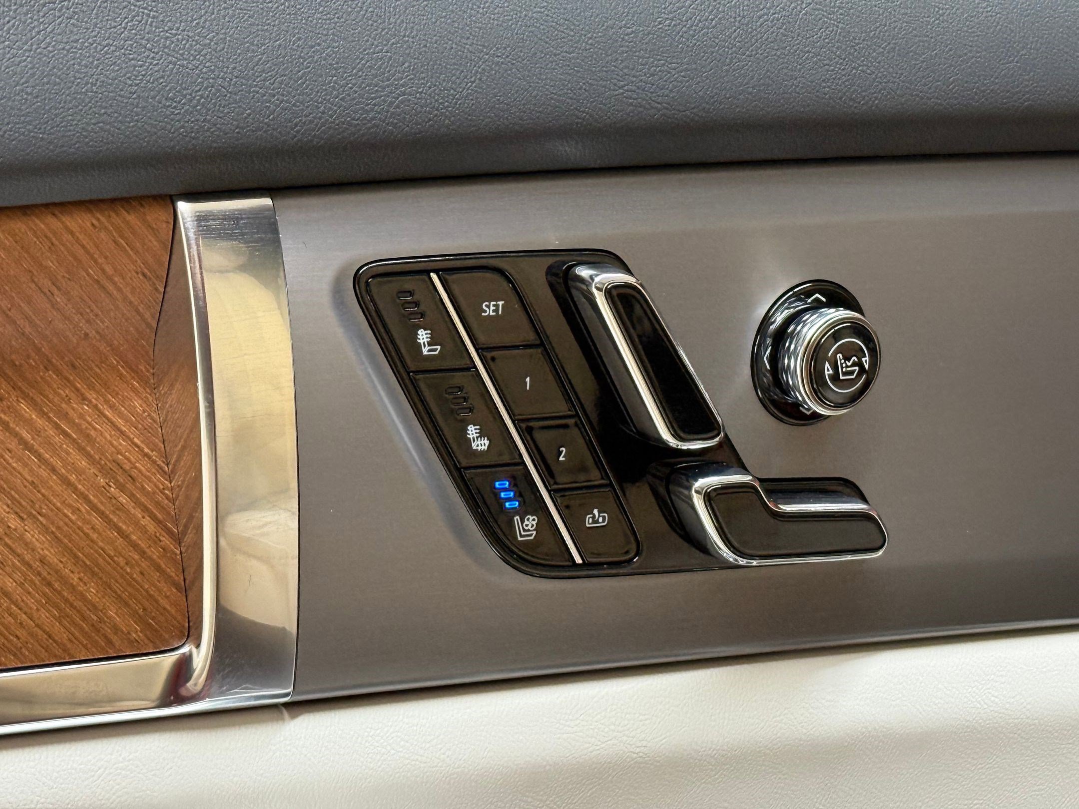 New 2026 Cadillac Vistiq Sport image 26