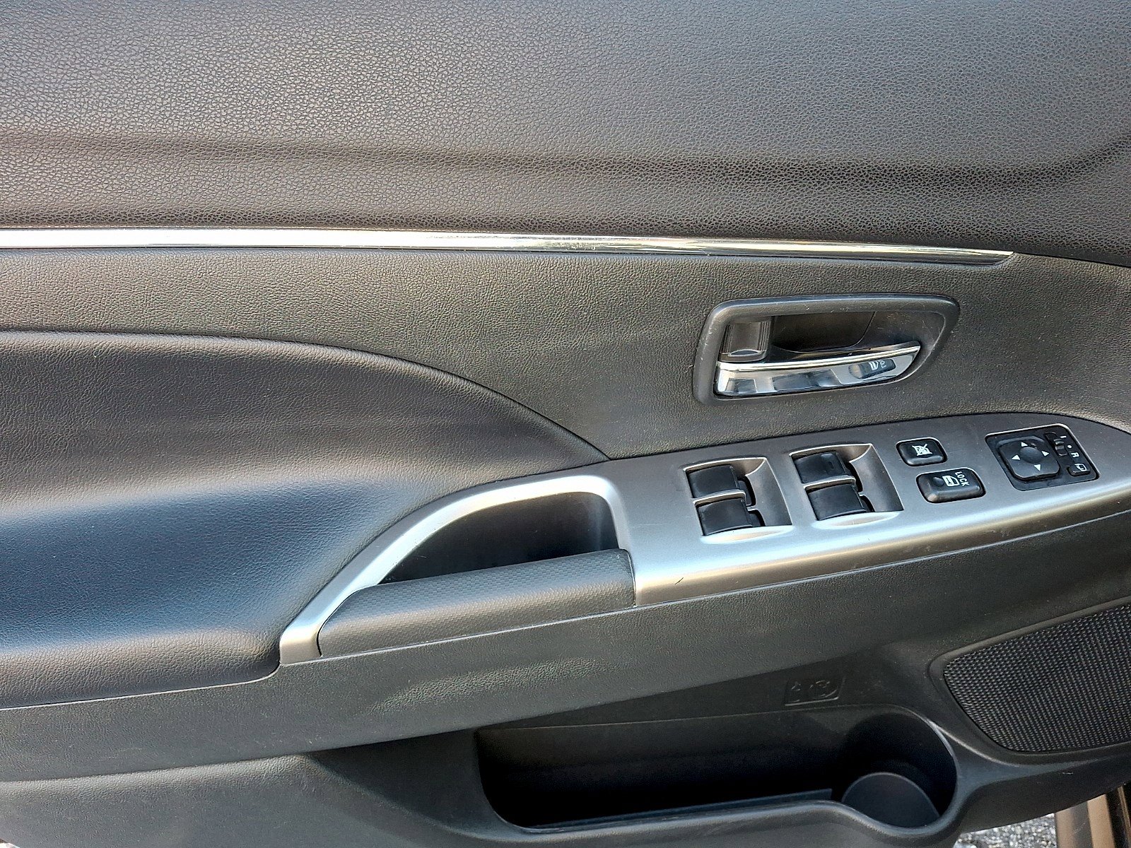 Used 2024 Mitsubishi Outlander Sport SE image 11