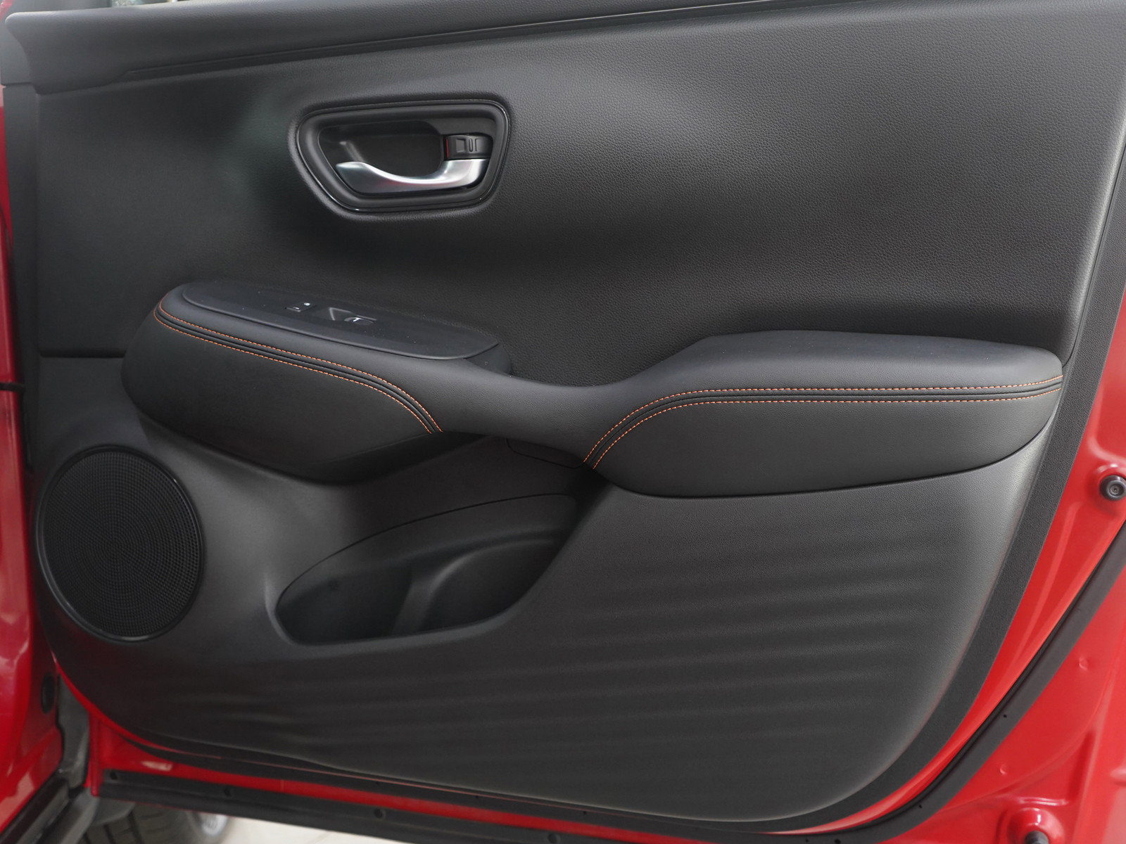 Used 2024 Honda HR-V Sport image 9