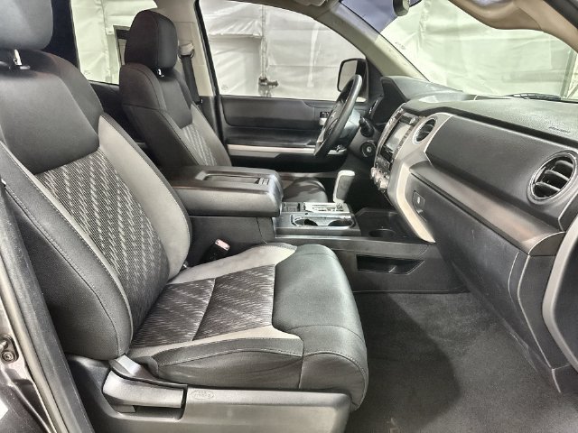 Used 2018 Toyota Tundra SR5 w/ SR5 Upgrade Package RWD image 27