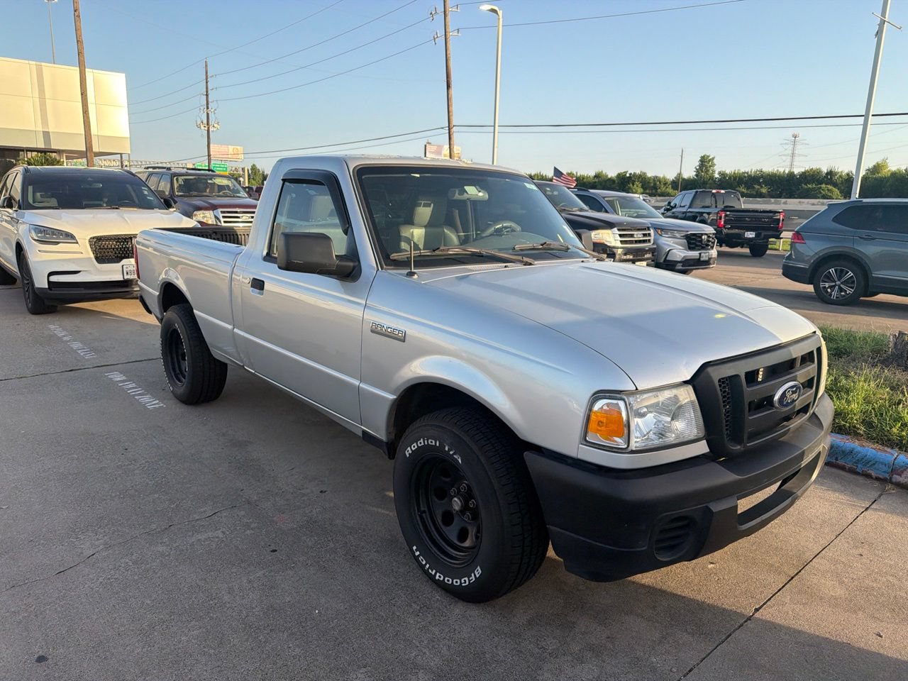 Used 2010 Ford Ranger XL RWD image 2