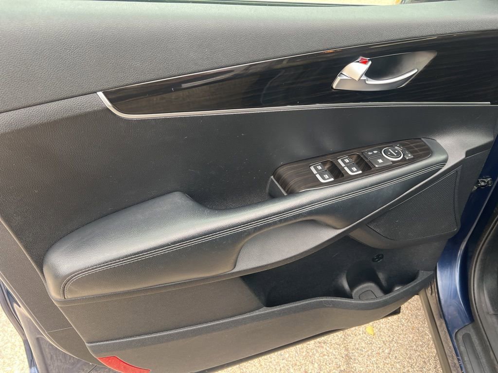 Certified 2019 Kia Sorento LX w/ LX Convenience Package image 6