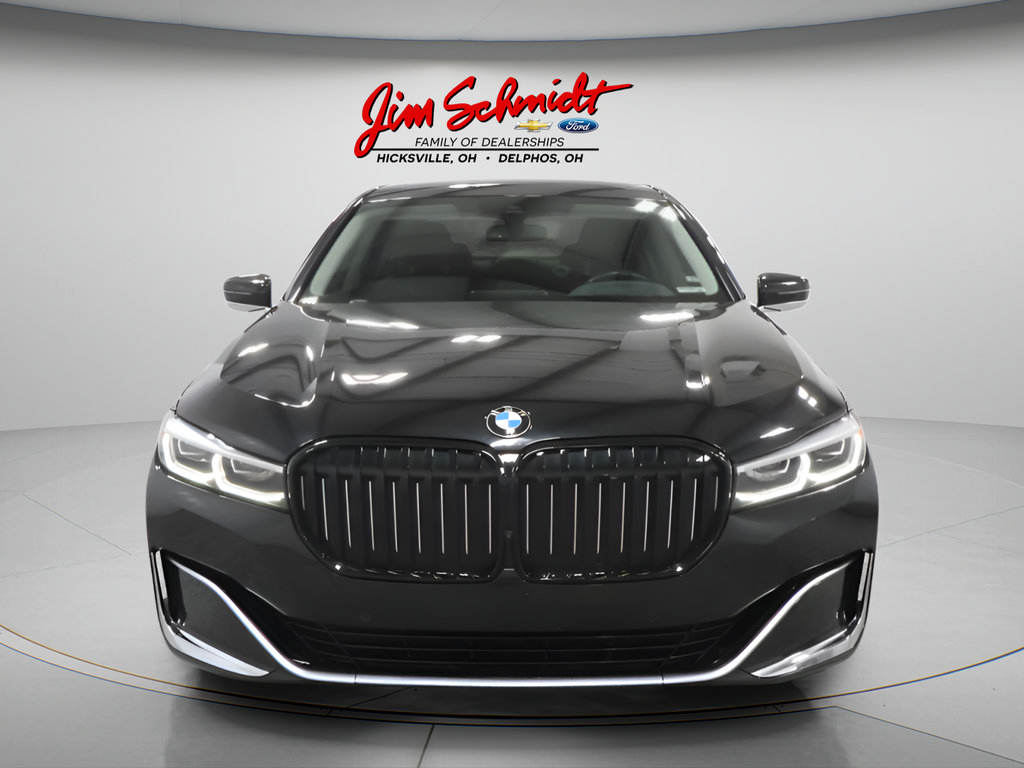 Used 2020 BMW 740i xDrive w/ Premium Package AWD/4WD image 3