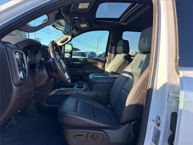 Used 2022 GMC Sierra 3500 Denali w/ Denali Ultimate Package image 17