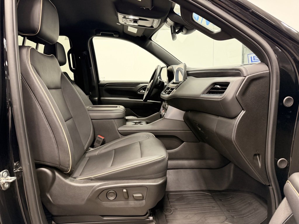 Used 2023 GMC Yukon SLT image 16