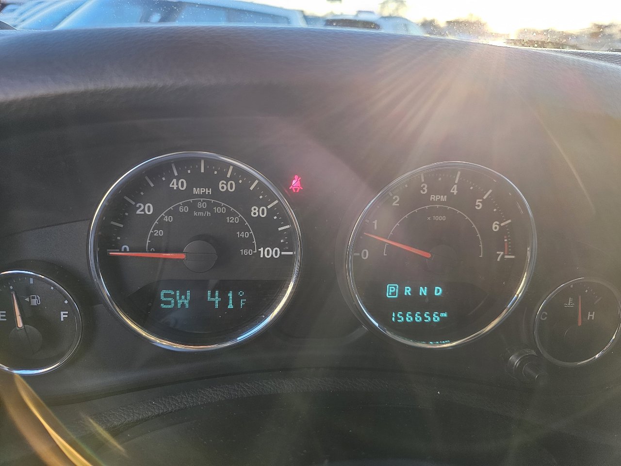 Used 2015 Jeep Wrangler Unlimited Sahara w/ Connectivity Group image 12