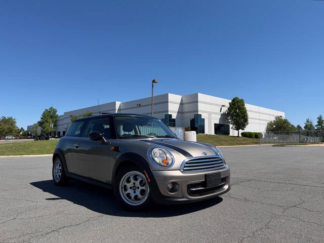 Used 2013 MINI Cooper Hardtop FWD image 2