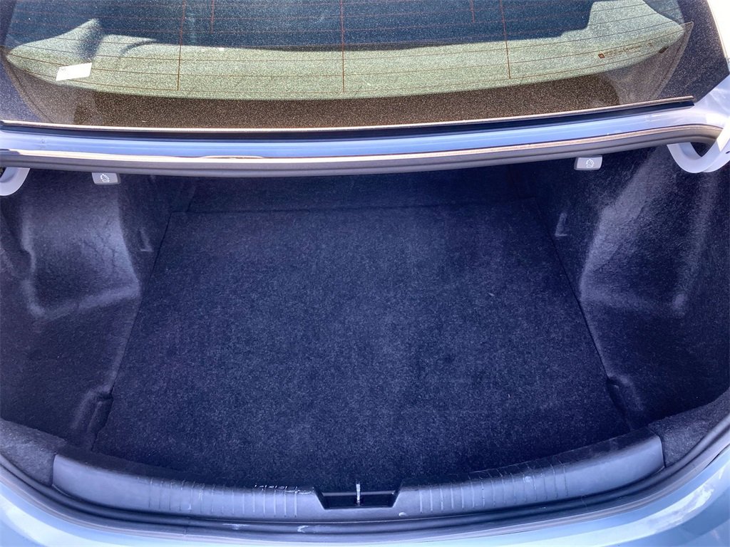 Used 2024 Chevrolet Malibu LT image 36