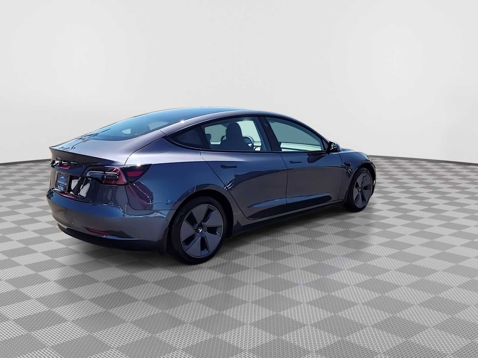 Used 2021 Tesla Model 3 Standard Range Plus RWD image 8