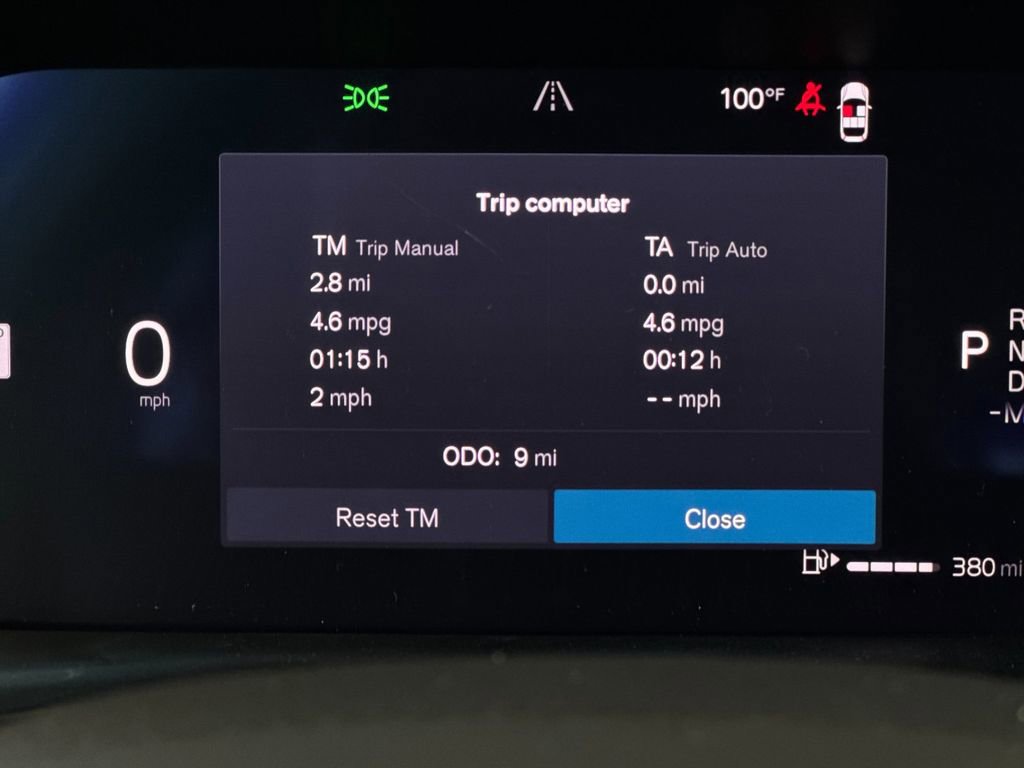 New 2026 Volvo XC40 B5 Plus w/ Protection Package Premier image 26